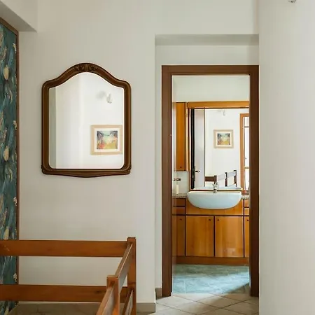 Leoni - Charming Full In * Bellagio