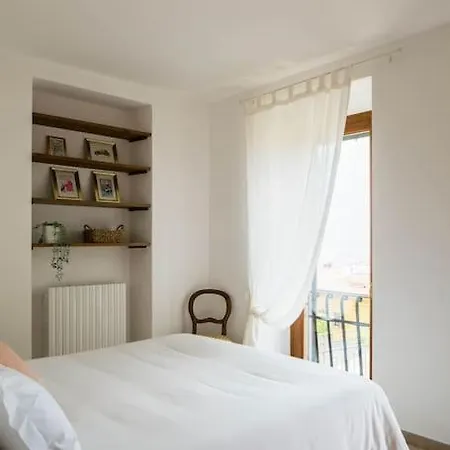 Leoni - Charming Full In Holiday home